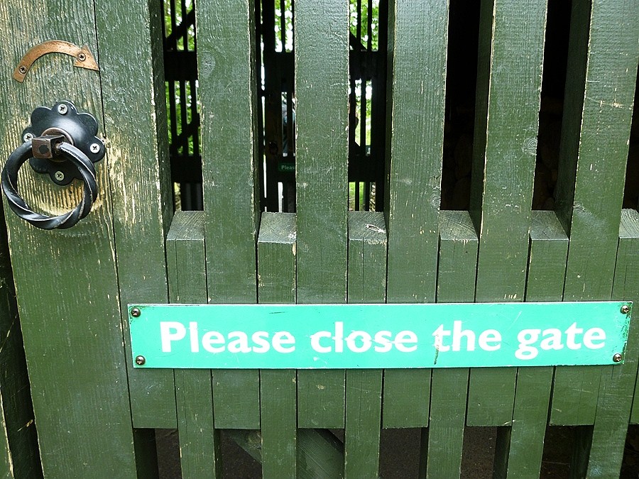 Please close the gate