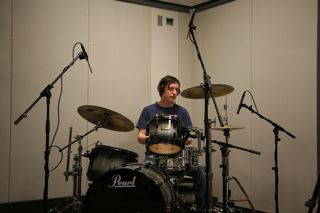Gomez Live in Studio A