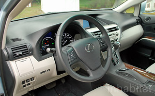 Lexus RX450h Cockpit