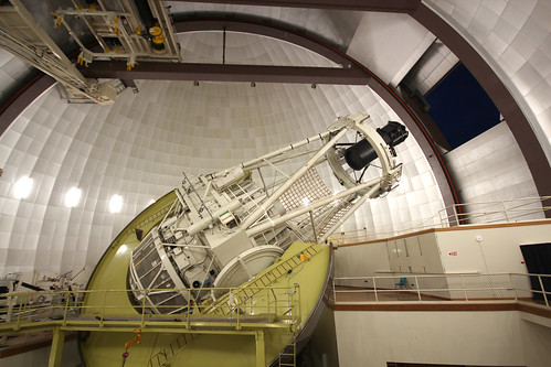 AAT moving - Fotograma de timelapse "A 2dF night at the Anglo-Australian Telescope"