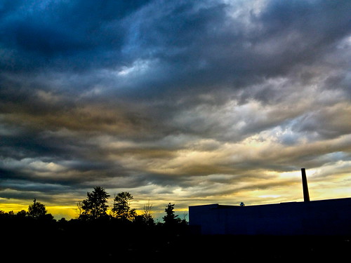 Blue, Gold, and Grey by matthewthecoolguy, <a href="http://www.mattfaltz.com" rel="nofollow">www.mattfaltz.com</a>blue sunset sky night gold gr