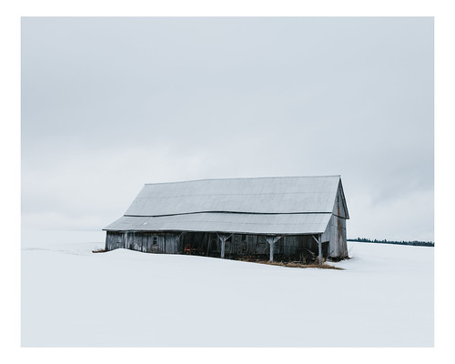 vscofilm landscape winter decay farm fields barn canada rural quebec snow topographies saintjules québec ca