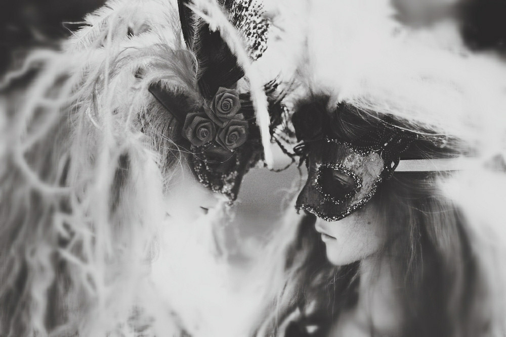 Белая ава. Masked Love.