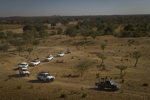 africa cars chad convoy logistics treguine sudaneserefugees ouaddairegion