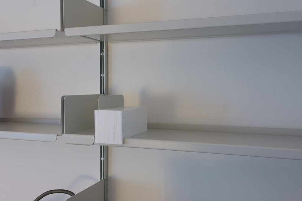 Bookshelf Dividers Designed For The Dieter Rams 606 Unive Flickr