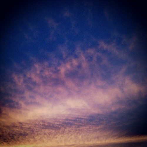 blue sunset red sky yellow clouds square bokeh squareformat vignette earlybird iphoneography instagramapp uploaded:by=instagram foursquare:venue=4b4cd120f964a52010c026e3