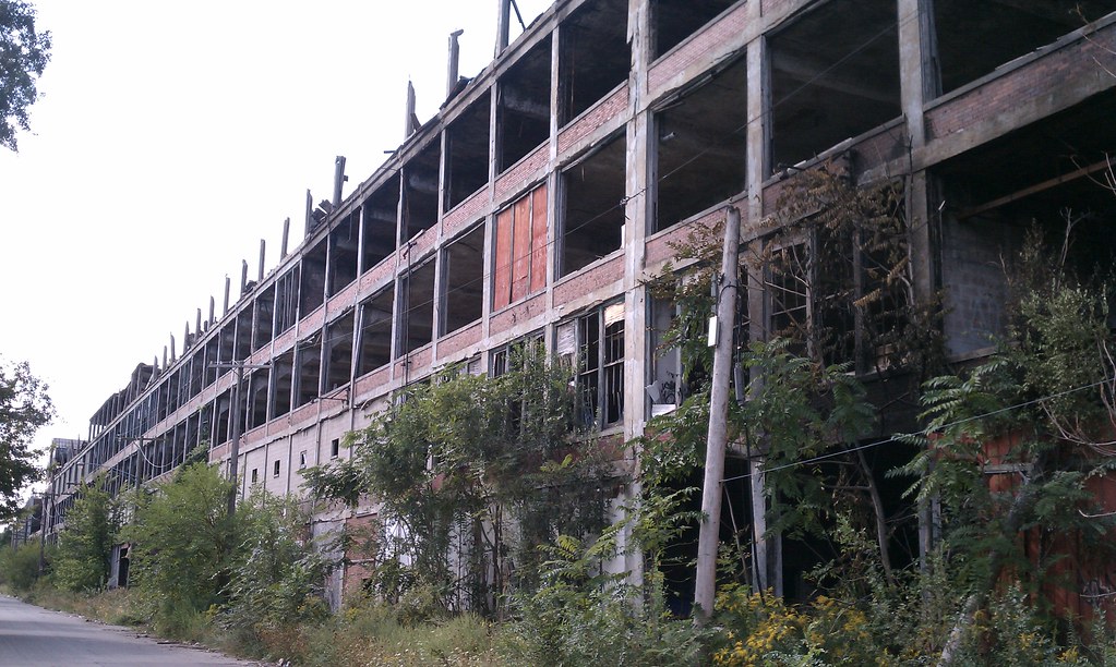 Packard Factory 2012, Detroit. Photo by Chris Krahe; (CC BY-SA 2.0)