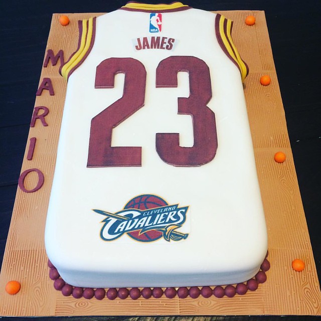 lebron james birthday cake