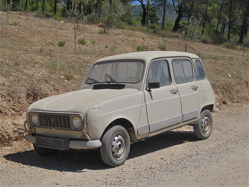 IXO HACHETTE COLLECTION 4L 1/43 - Renault 4 Shopping Série Spéciale