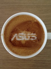 Todat's latte, ASUS.