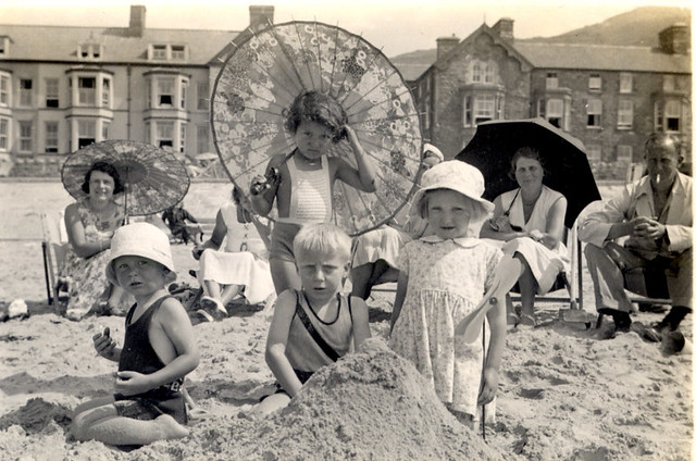 Sheltering from the sun in the 1950s