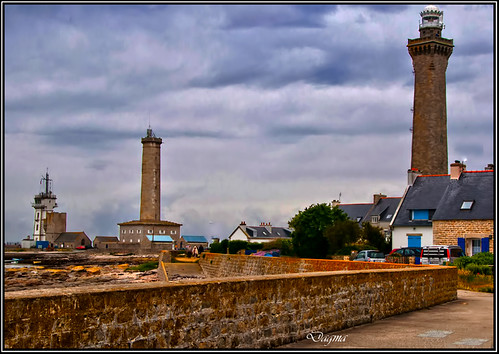 The lighthouse of Eckmühl in Penmarch ..Bretagne..France by dagmaf