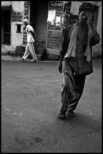 road street city portrait people urban blackandwhite bw india texture composition contrast wonderful happy town blackwhite amazing day alone fuji view shot angle superb sleep candid joy hard thecity dramatic style atmosphere agra scene nb explore pointofview sleepy vision again glaze silence tired finepix catch strong fujifilm worker posture framing moment capture spiritual joyful juxtaposition drama incredible unhappy reflexion sleeper opposition noirblanc happyness engaging outoftime melancoly x100 indianpeople cinetic indianlook indianworker hardestday zillicons ajoyfuldayagain arickshawallah
