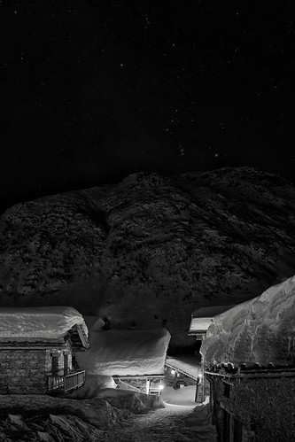 bonnevalsurarc france night snow stars savoie europe winter travel journey trip alps frenchalps mono blackandwhite