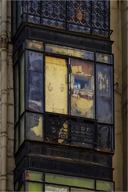 Vieux bow- windows