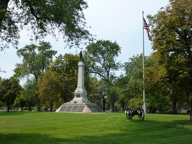 Confederate Mound - Oak Woods Cemetery - Chicago