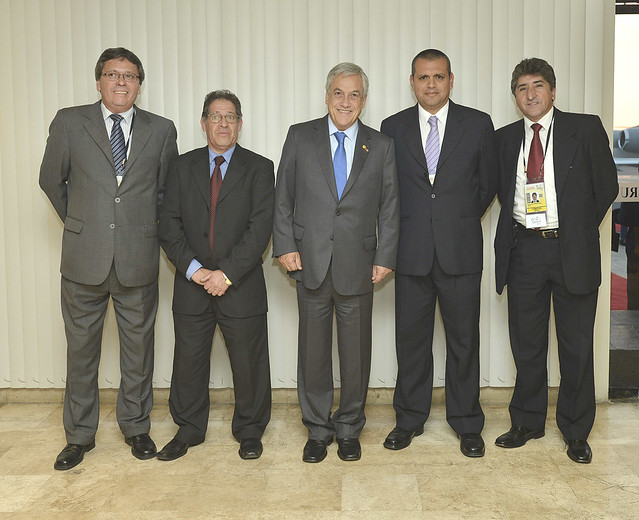 02-10-2012 Gira a Perú