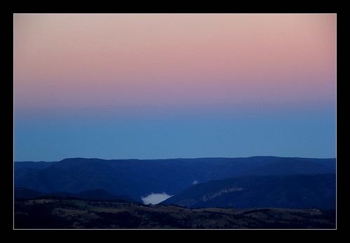 sunrise sunup dawn morning sky horizon hydromajestichotel medlowbath bluemountains nsw australia mist cloud