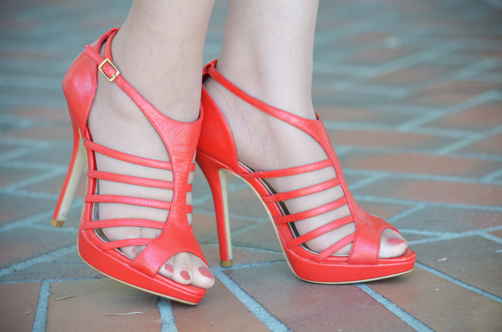 Red Heels | Hai Tuoi | Flickr