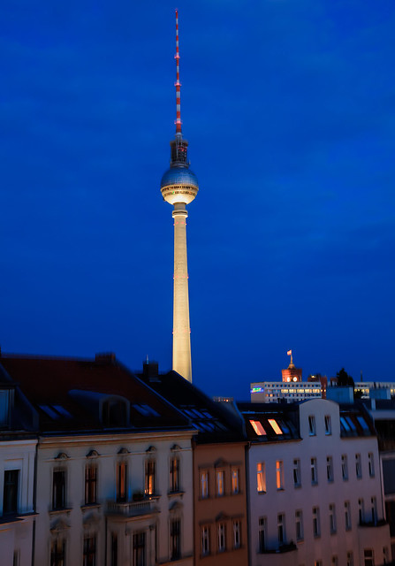 Berlin Funkturm bei Nacht