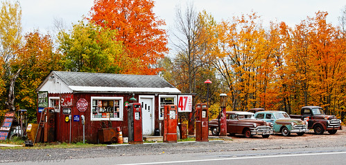 old nature canon landscape outdoors michigan gasstation antiques upperpeninsula pure oldcars oldgasstation westmichigan northernmichigan canonef24105mmf4lisusm upperpeninsulaofmichigan canoneos7d michiganlandscape