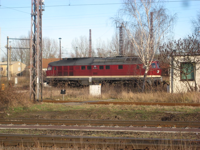 1975 dieselelektrische Lokomotive 232 223-8 (ex 132 223-9) genannt Ludmilla von Lokomotivfabrik Oktoberrevolution in Woroschilowgrad (Lugansk) für Deutsche Reichsbahn Rangierbahnhof Rothensee Am Schöppensteg in 39126 Magdeburg