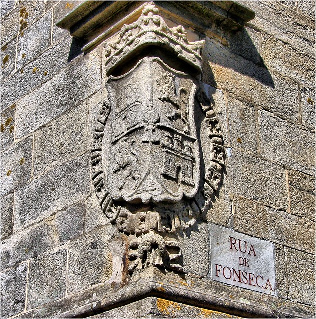 3037-Escudo en Santiago de Compostela.