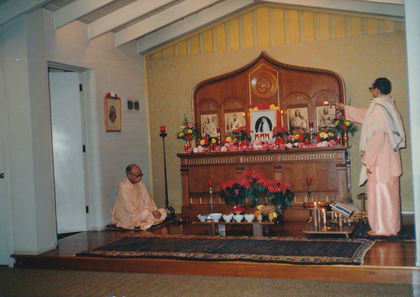 Swami Shraddhananda Swami Pramathananda Holy Mothers Puja