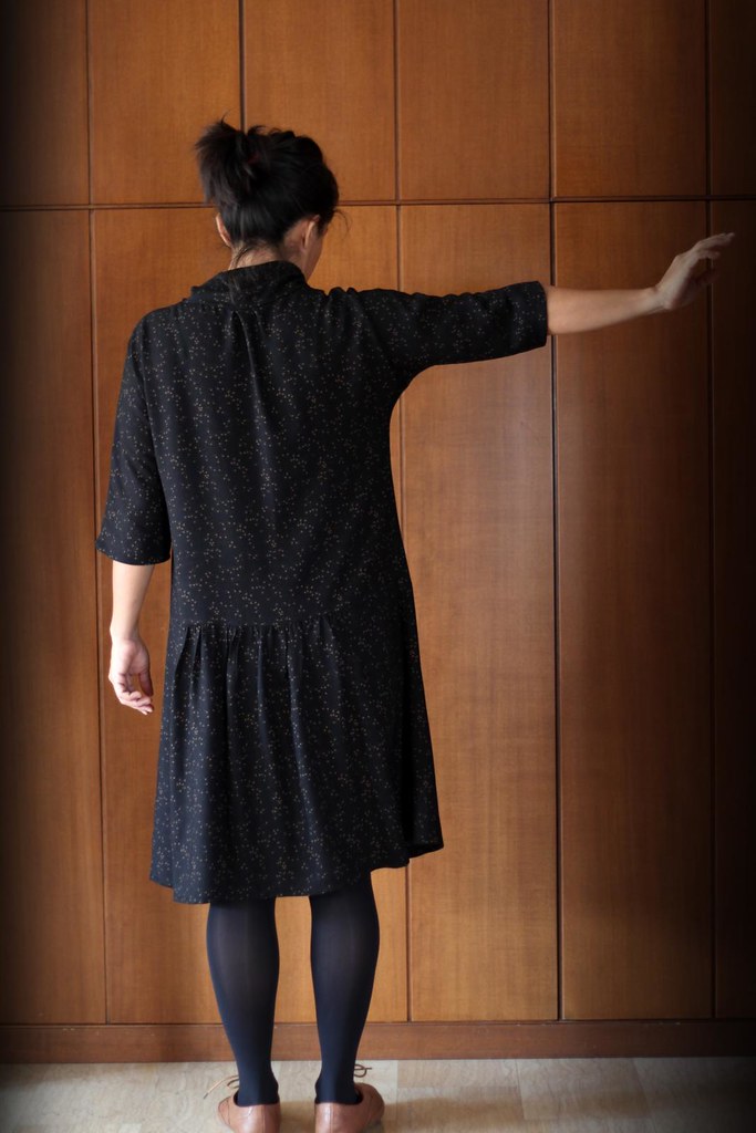 Women's black dress, loose fit, slouchy folded collar. | Flickr