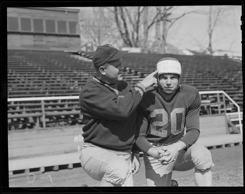 Ron Rector Football Player Football (H.S.) | File name: 08_06_029642 Title: Football (H… | Flickr