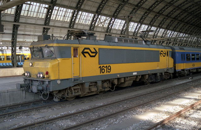 NS: Class 1600 1619 Amsterdam Central
