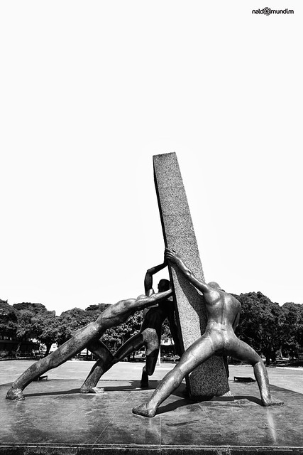 Monumento 3 Raças - Art Déco - Goiânia 2012
