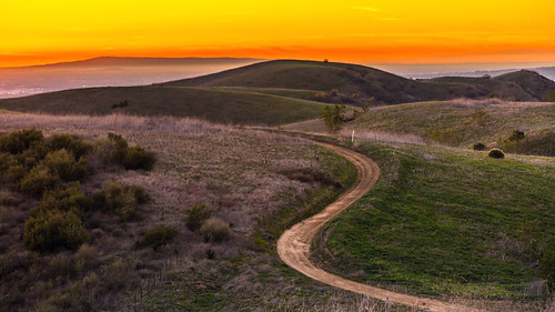 christmas sunset orange green nature canon landscape outdoors hiking hills socal 5d southerncalifornia orangecounty chinohillsstatepark