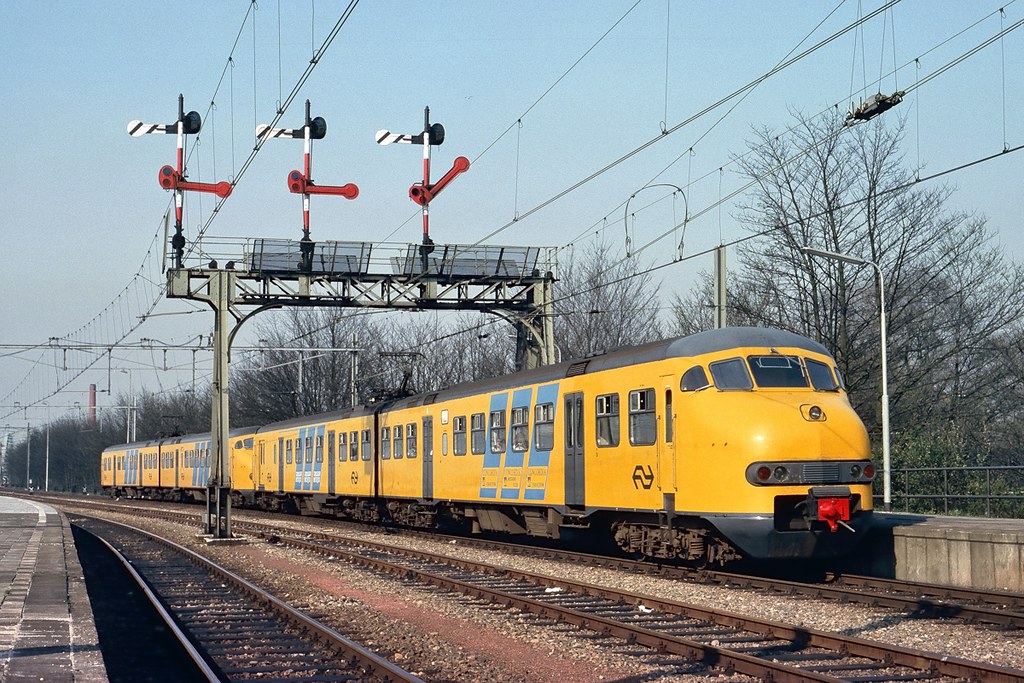 1980   4125  NL