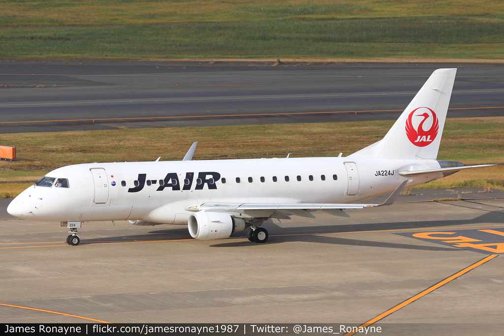 JA224J - E170 - Japan Airlines