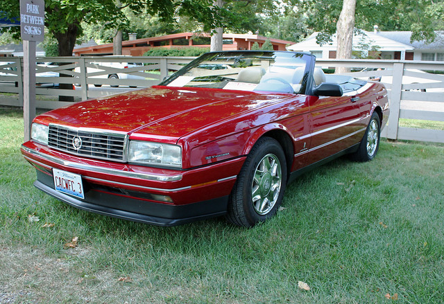 1993 Cadillac Allanté Roadster (1 of 3)