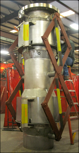 Universal Expansion Joint with Refractory Lining and Pantographic Linkage