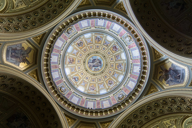 Kuppel der St. Stephans Basilika in Budapest Ungarn - The dome of St. Stephans basilica in Budapest hungary