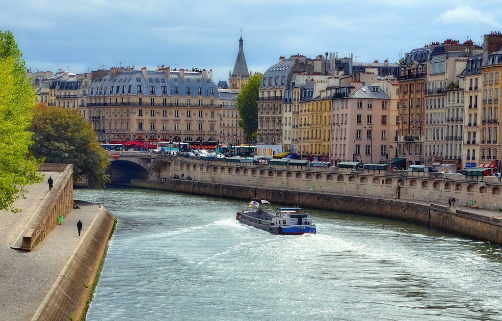 Paris river scene
