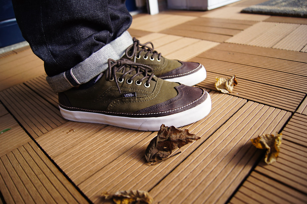 vans classic era wingtip