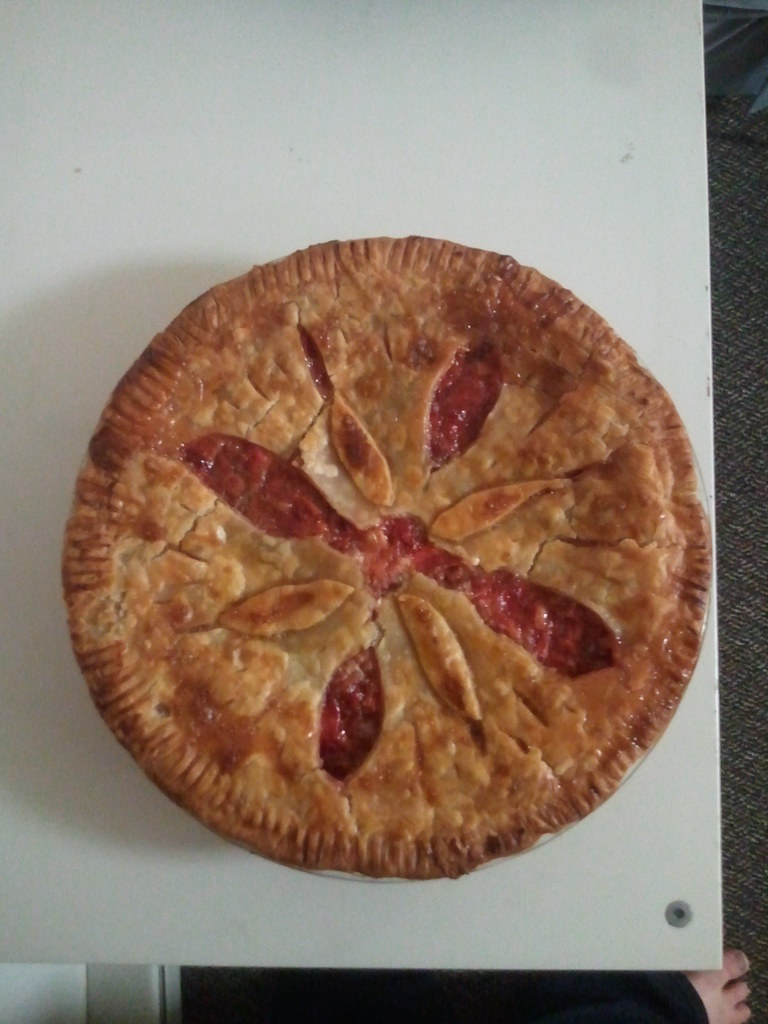 Fresh Strawberry Rhubarb Pie