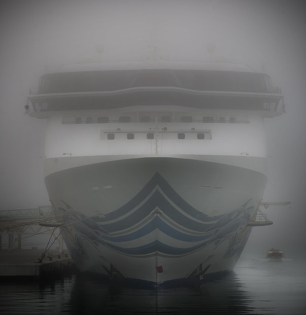 Niebla en el puerto de Málaga