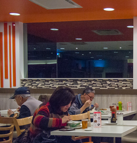 eating.alone.in.colour-20121108-1.jpg | by roland
