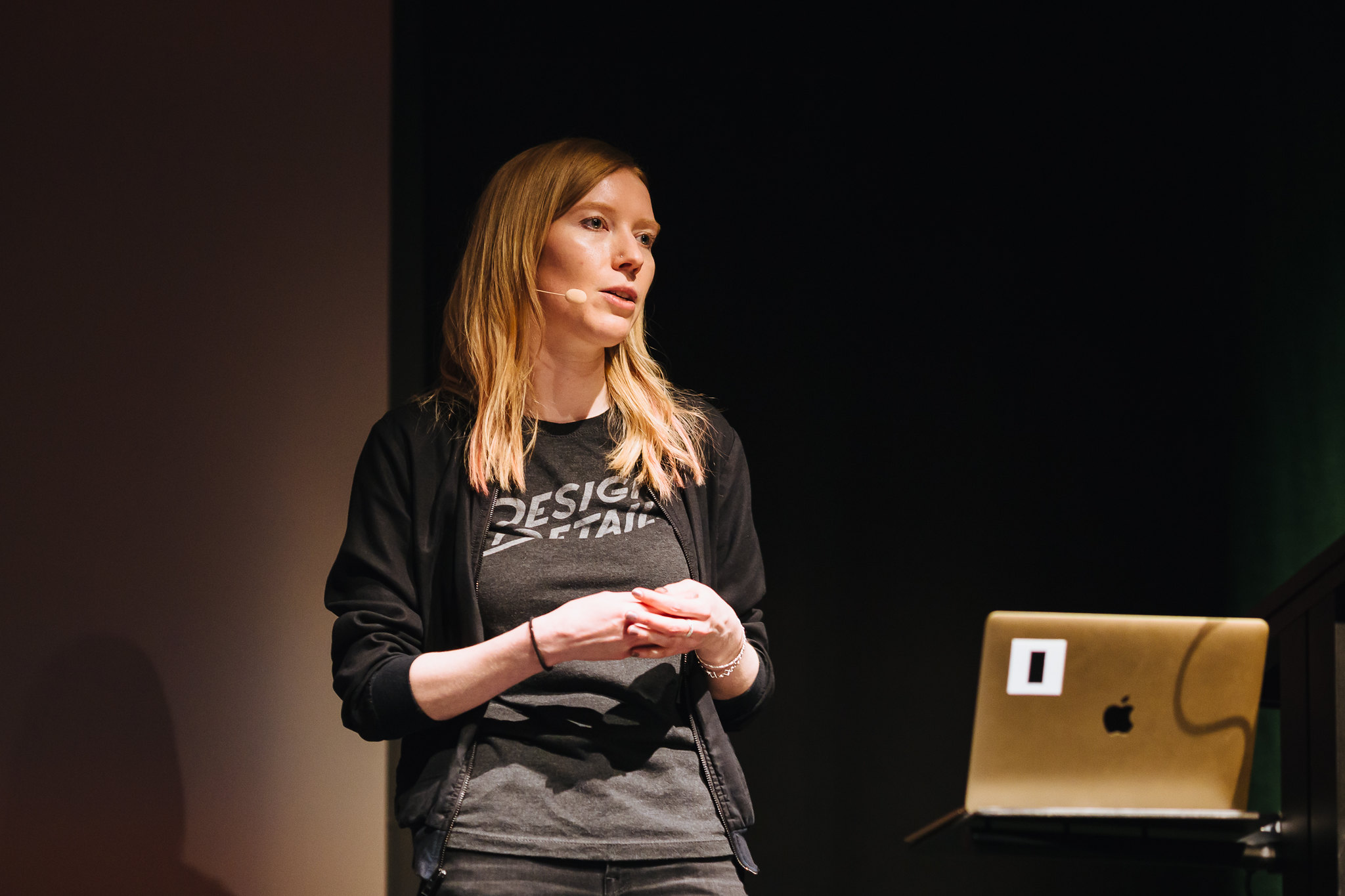 CSS_OnStage_1600px_031