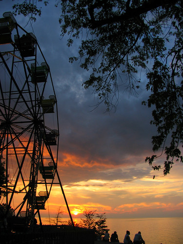 sunset ohio lakeerie fb ferriswheel genevaonthelake ashtabulacounty bigeli oldfirehousewinery erieviewpark