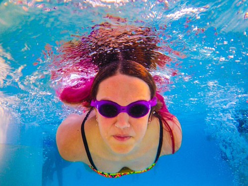 Underwater Daughter #pentax #pentaxagram #ricoh #ricohwg20 #underwater #underwaterphotography #waterproofcamera #boise #ivywildpool | by pentaxagram