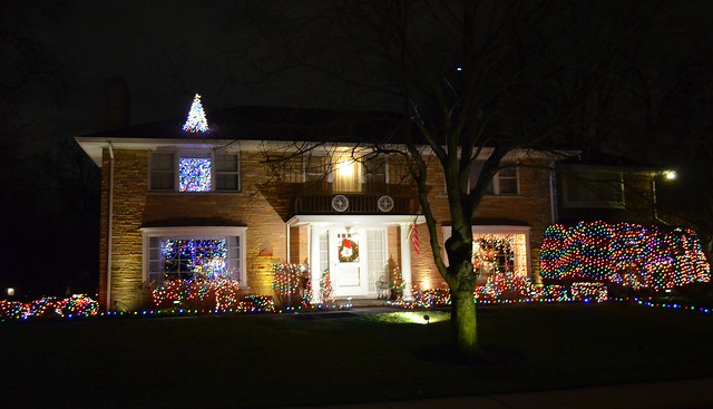 Lincolnwood Christmas Lights