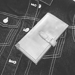携帯ケース:PAILOT RIVER PR-IPC7PS-BD BBD/SCB(ブライドルレザー　ダークブラウン/サドルレザー　ダークブラウン) . . 手帳型のデザインをブライドルレザーで製作することにより、 大人っぽく、使いやすいアイテムに仕上げました。 . . #MadeInJapan #メイドインジャパン #Wallet #leatherwallet #Bag #レザー財布 #革小物 #fashion #fashionista #ネオラティン #fashiondiaries #fashionblo