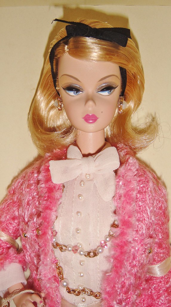 2008 Preferably Pink Barbie (6) | Barbie® doll looks like th… | Flickr