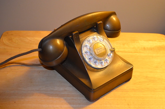 Western Electric  302 Factory Painted Gold Telephone